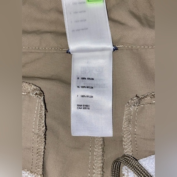 Women’s The north Face Tan cargo waist drawstring Capri pants‎ size 8 - Picture 4 of 15